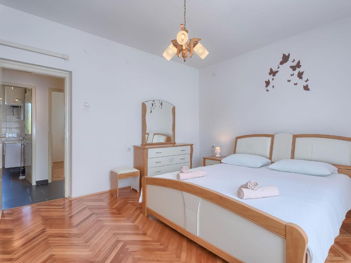 PUY Holiday Home Rovere By Interhome מראה חיצוני תמונה