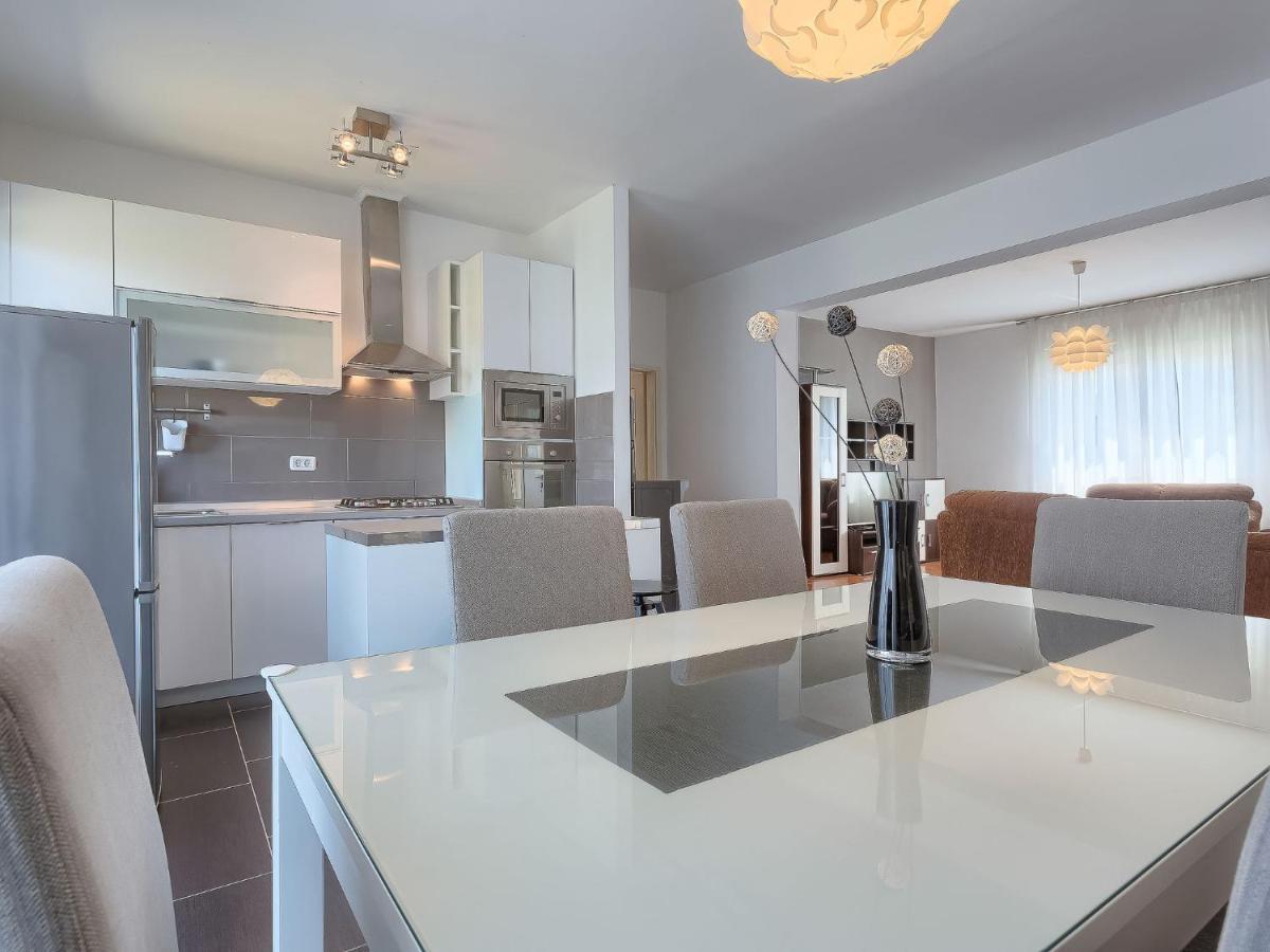 PUY Holiday Home Rovere By Interhome מראה חיצוני תמונה