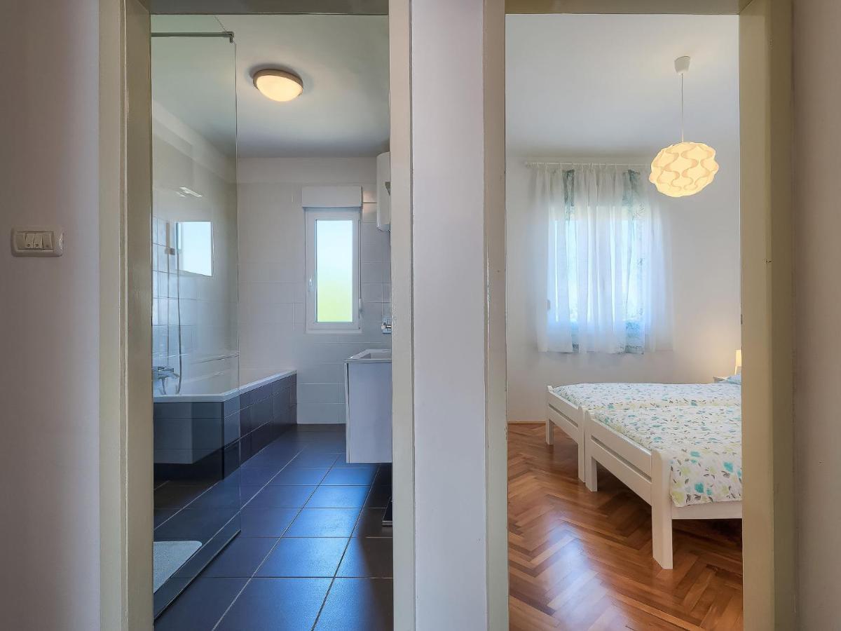 PUY Holiday Home Rovere By Interhome מראה חיצוני תמונה