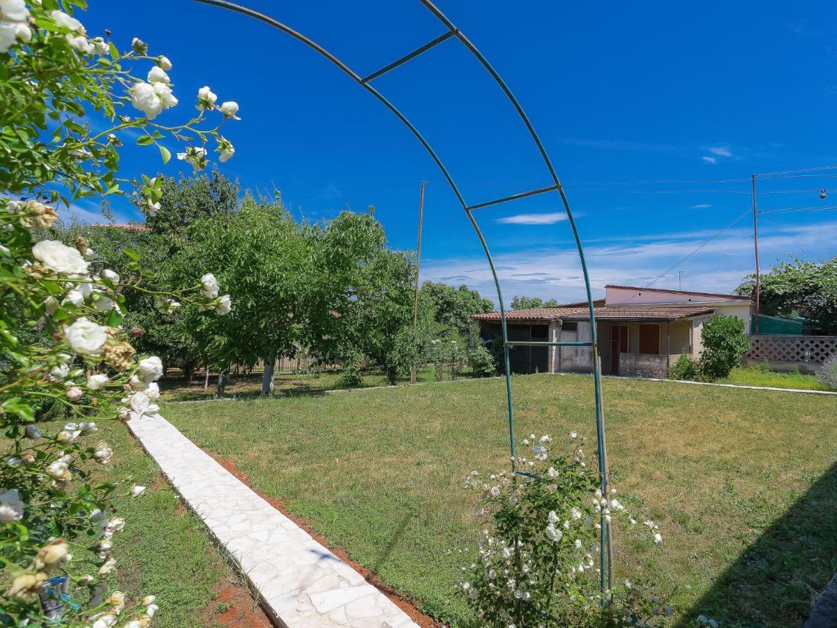 PUY Holiday Home Rovere By Interhome מראה חיצוני תמונה